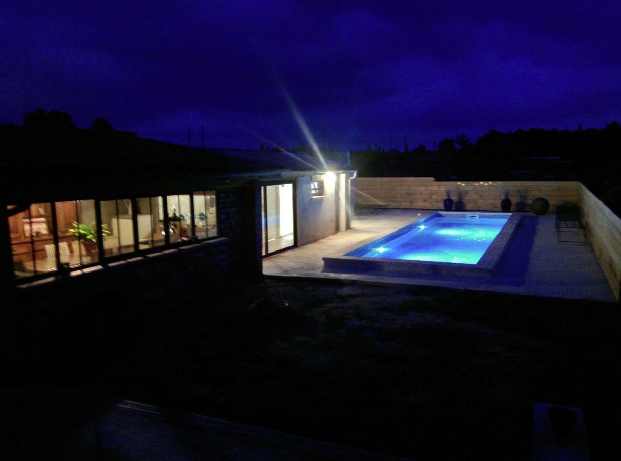 Mas Ribou Apartment Barbentane Exterior photo